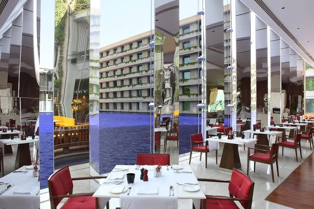 The Oberoi Gurgaon Hotel 5*,